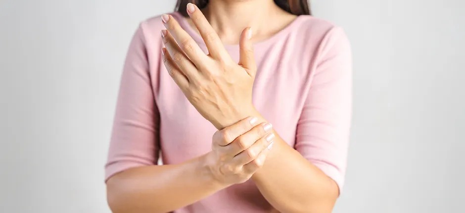 La tendinitis de Quervain y su impacto en las madres recientes
